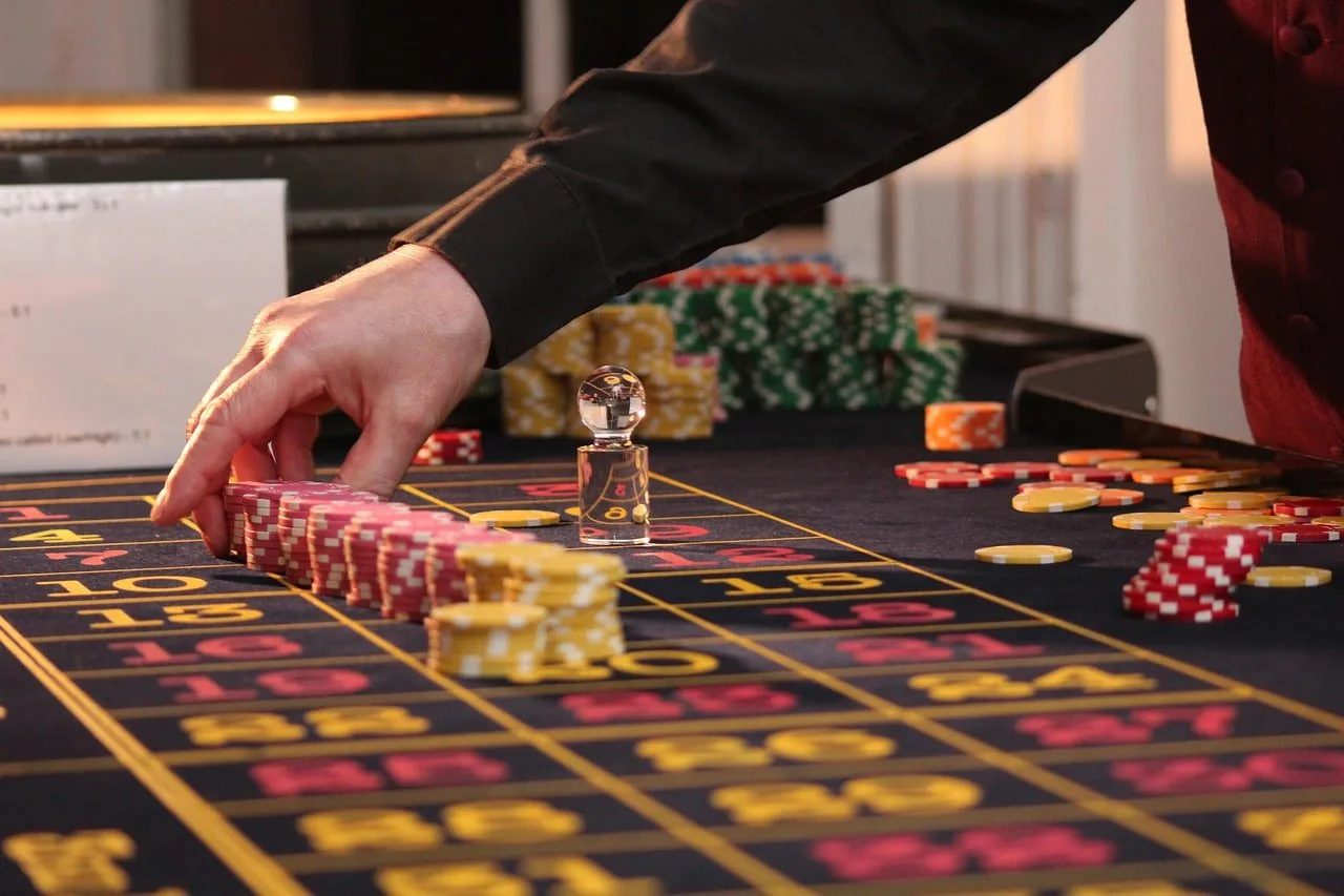 apk44 Blackjack Card Room